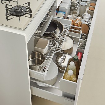 スタイリッシュ&シンプルで使いやすいキッチンに　横浜市青葉区Y様邸